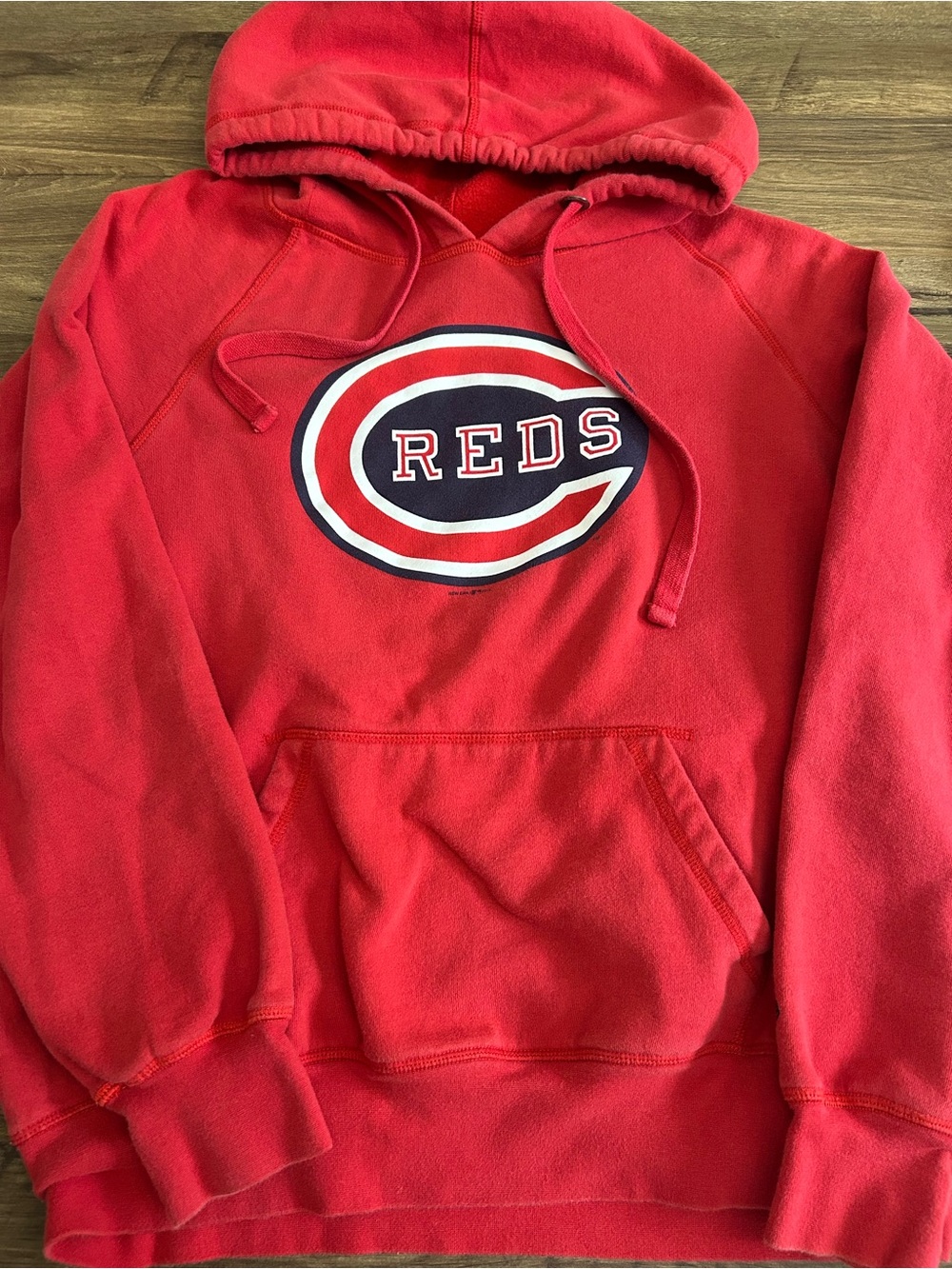New Era Cincinnati Reds Hoodie Red Medium Flocked Logo MLB Genuine Merchandise